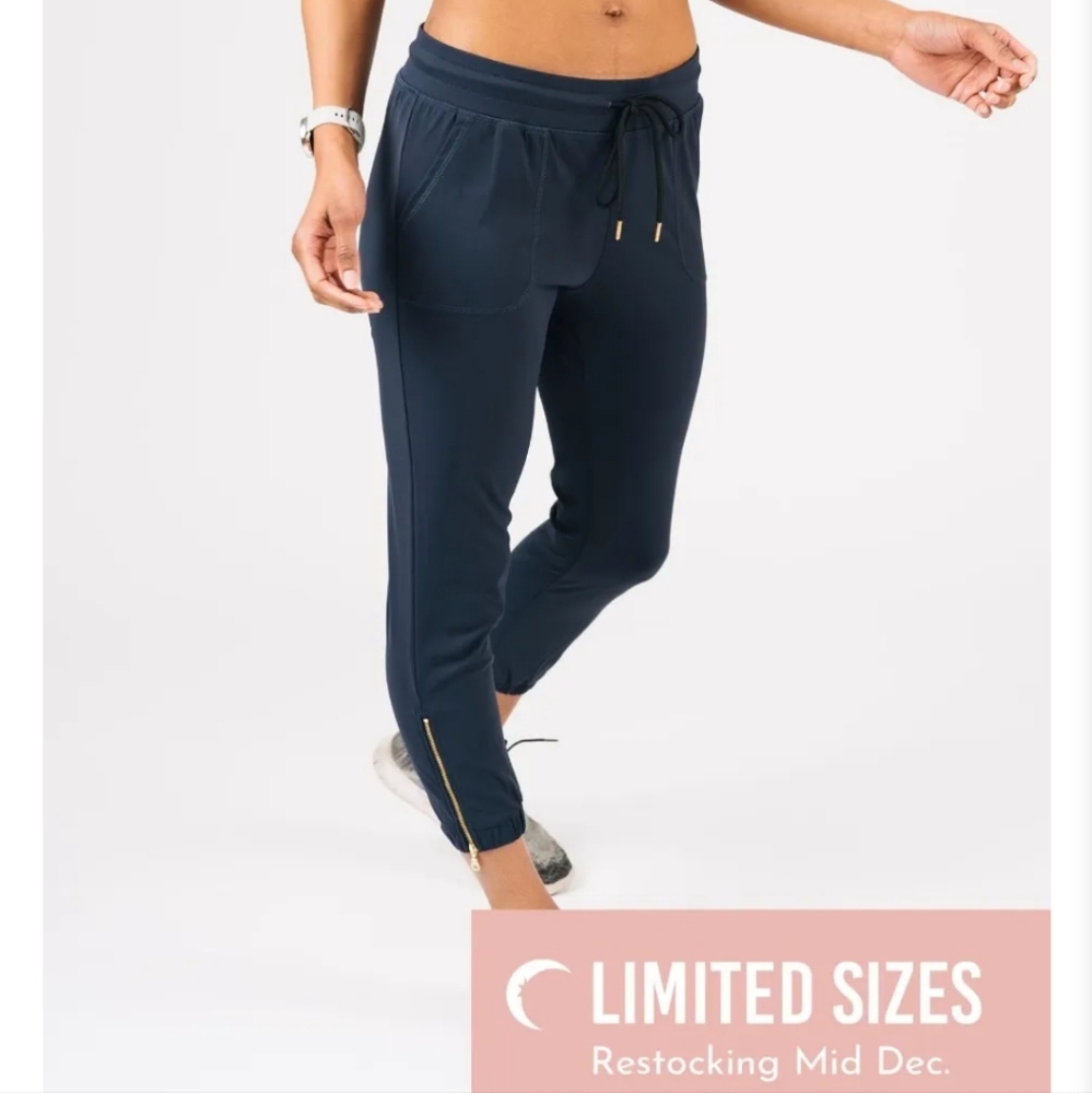 Zyia Navy Peak Zipper Jogger - Picture 2 of 4